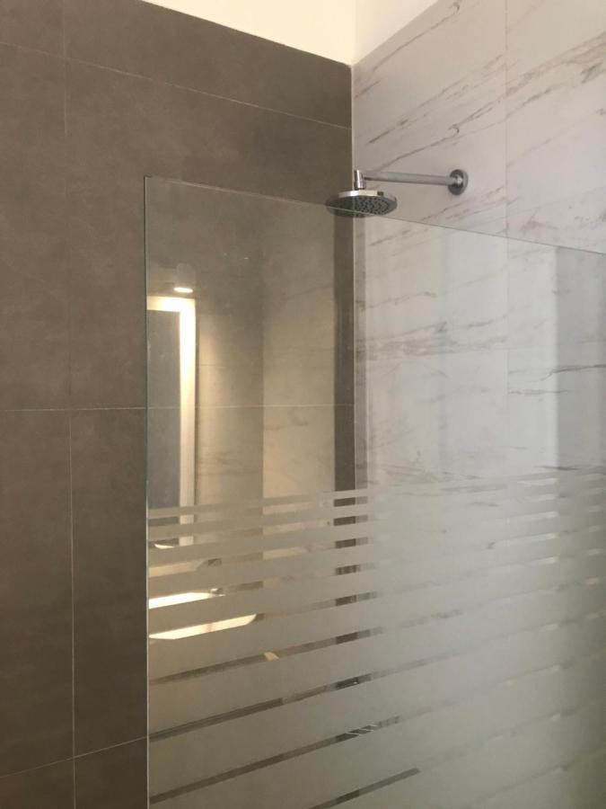 Habitaciones En Suite Balcarce Буэнос-Айрес Экстерьер фото