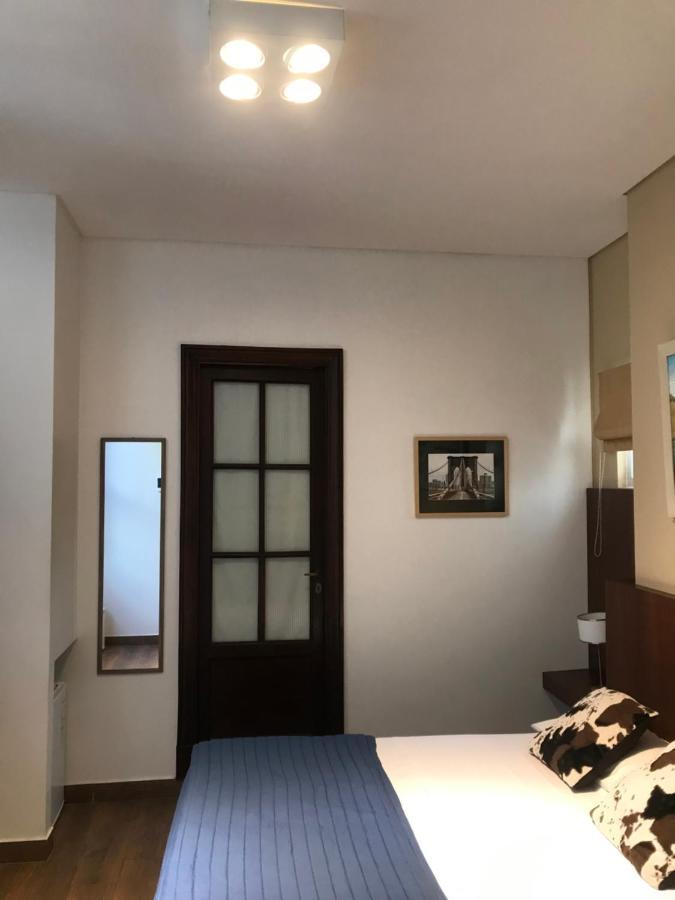 Habitaciones En Suite Balcarce Буэнос-Айрес Экстерьер фото