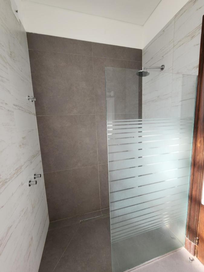 Habitaciones En Suite Balcarce Буэнос-Айрес Экстерьер фото